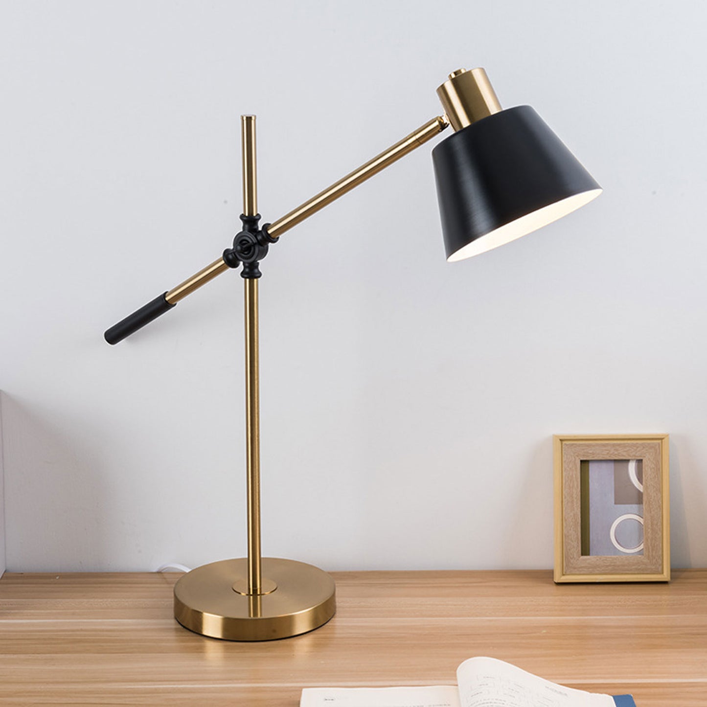 Eye-Care Table Lamp for Studying, Black